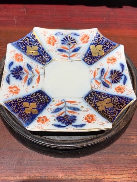 古玩陶瓷青花礬紅加彩杯盤拍賣,當(dāng)前價(jià)格480元