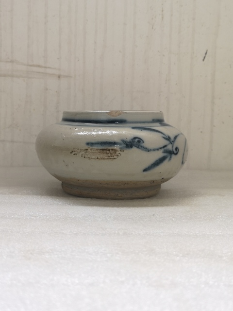 古玩陶瓷磁州窯青花花卉紋水盂拍賣,當前價格450元