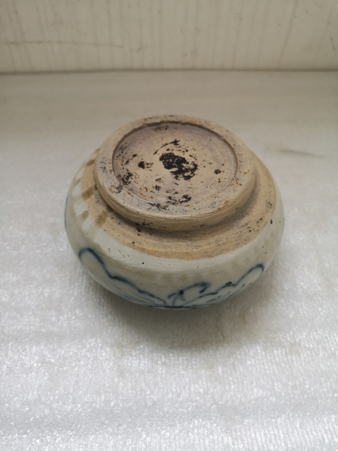古玩陶瓷磁州窯青花花卉紋水盂拍賣,當前價格450元