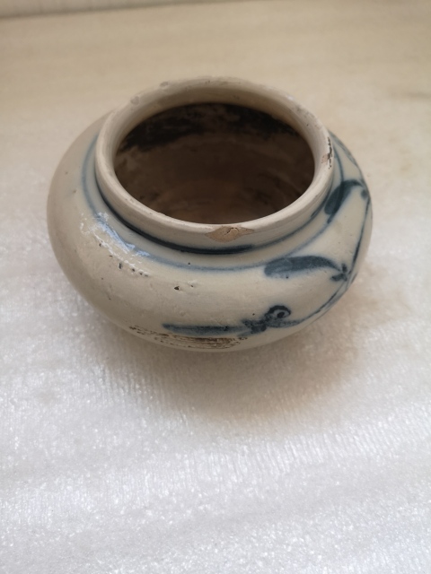 古玩陶瓷磁州窯青花花卉紋水盂拍賣,當前價格450元