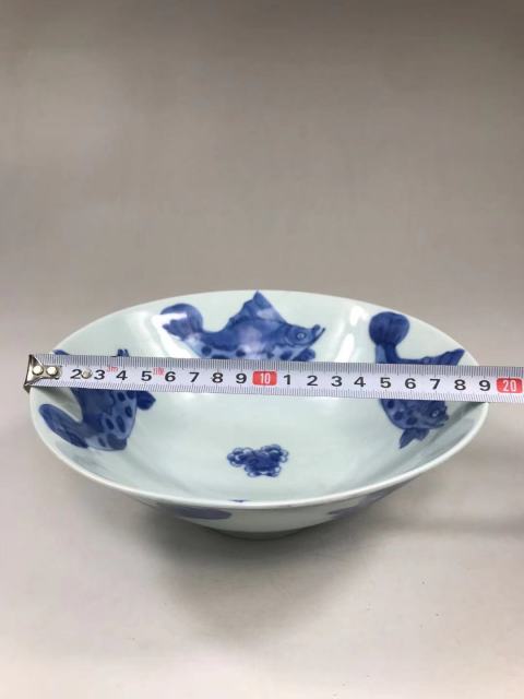 古玩陶瓷魚紋青花碗拍賣,當(dāng)前價格9800元