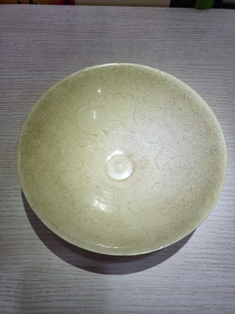 古玩陶瓷【南宋精品】青白釉劃花碗【頂級玻璃釉】【估價大幾千元】拍賣，當前價格2999元