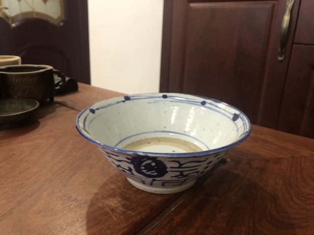 古玩陶瓷清代花卉紋青花碗拍賣(mài)，當(dāng)前價(jià)格199元