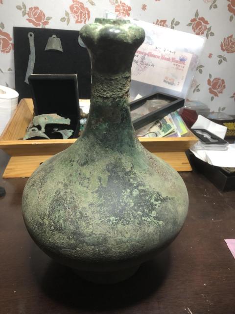 古玩銅器漢代青,銅蒜頭瓶拍賣,當前價格12888元