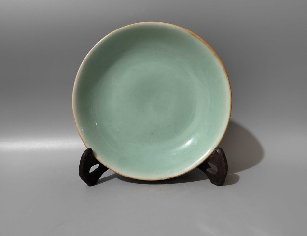 古玩陶瓷大清道光年制款醬口豆青盤拍賣，當前價格999元