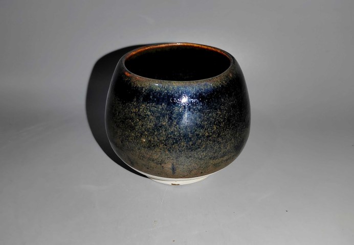 古玩陶瓷精美民國黑釉窯變雞心罐拍賣，當前價格400元