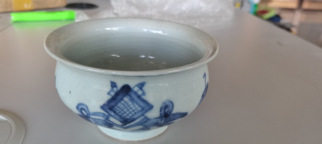 古玩陶瓷清早期青花博古紋爐拍賣，當前價格3500元