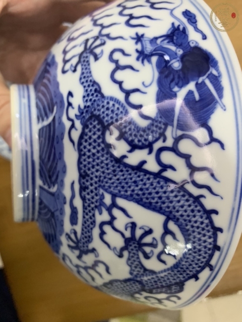 古玩陶瓷清光緒 青花趕珠龍紋大蓋碗（官）拍賣，當前價格45000元