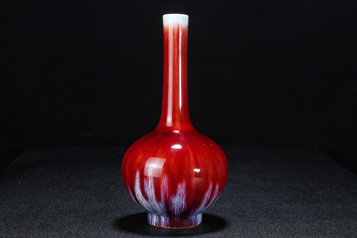 古玩陶瓷創匯精瓷·窯變紅釉天球瓶拍賣，當前價格3000元