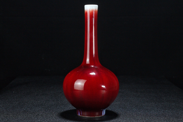古玩陶瓷創匯精瓷·窯變紅釉天球瓶拍賣，當前價格3000元