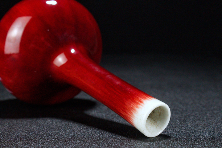 古玩陶瓷創匯精瓷·窯變紅釉天球瓶拍賣，當前價格3000元