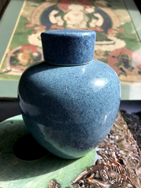 古玩陶瓷清?爐鈞釉蓋罐拍賣,當(dāng)前價(jià)格14800元