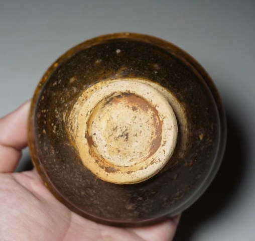 古玩陶瓷吉州窯醬釉束口盞拍賣，當前價格1680元