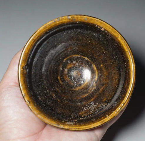古玩陶瓷吉州窯醬釉束口盞拍賣，當前價格1680元