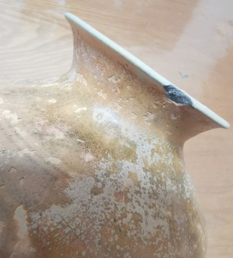 古玩陶瓷洪州窯青瓷撇口瓶拍賣，當前價格2300元