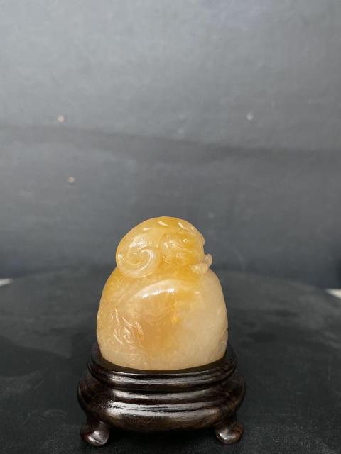 古玩雜項(xiàng)壽山田黃石(銀包金)拍賣,當(dāng)前價(jià)格3300元