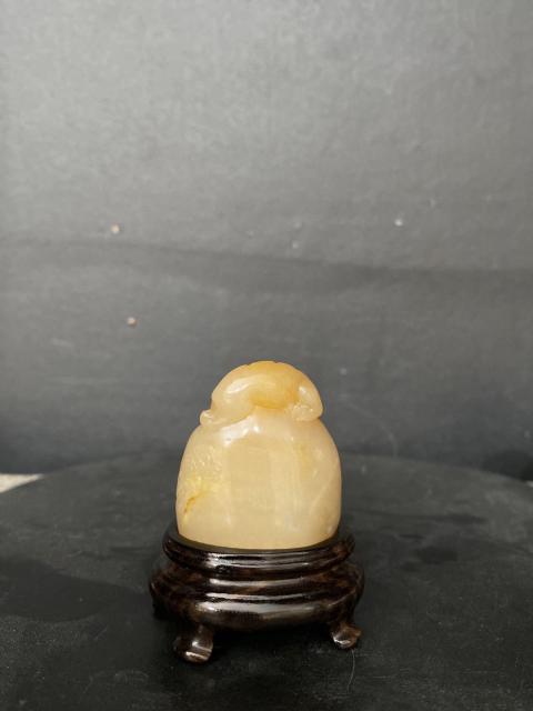 古玩雜項(xiàng)壽山田黃石(銀包金)拍賣,當(dāng)前價(jià)格3300元
