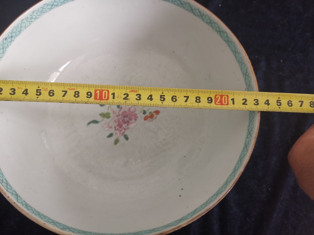 古玩陶瓷粉彩花卉紋碗拍賣,當前價格5600元