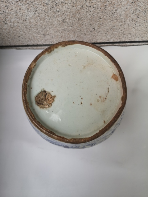 古玩陶瓷青花淡描花卉喜字罐拍賣,當前價格680元