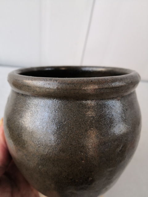 古玩陶瓷褐釉罐拍賣，當(dāng)前價(jià)格300元