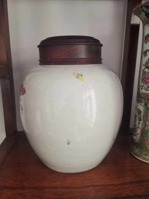 古玩陶瓷粉彩鳳穿牡丹花卉紋罐拍賣,當前價格5600元