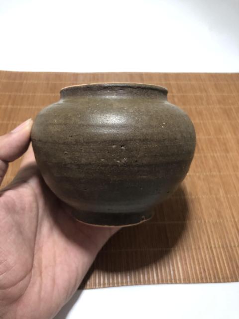 古玩陶瓷耀州窯系醬釉罐拍賣,當前價格1999元