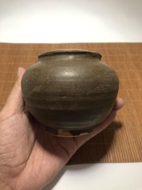 古玩陶瓷耀州窯系醬釉罐拍賣,當前價格1999元