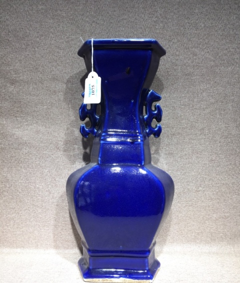 古玩陶瓷藍釉螭龍耳六方瓶拍賣，當前價格8888元