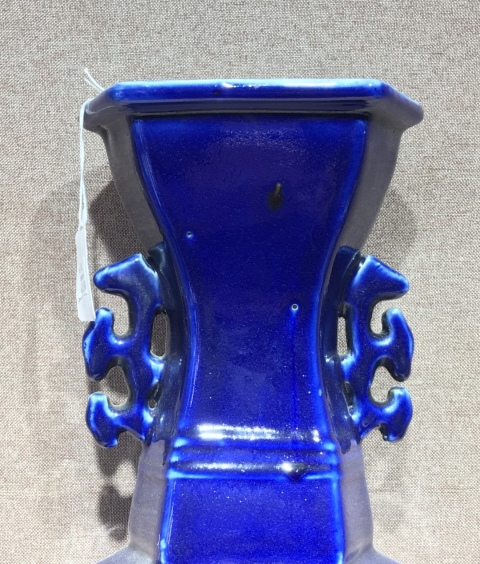 古玩陶瓷藍釉螭龍耳六方瓶拍賣，當前價格8888元