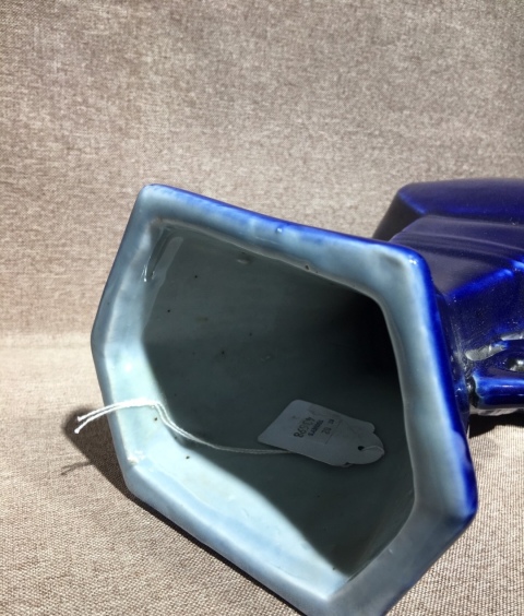 古玩陶瓷藍釉螭龍耳六方瓶拍賣，當前價格8888元