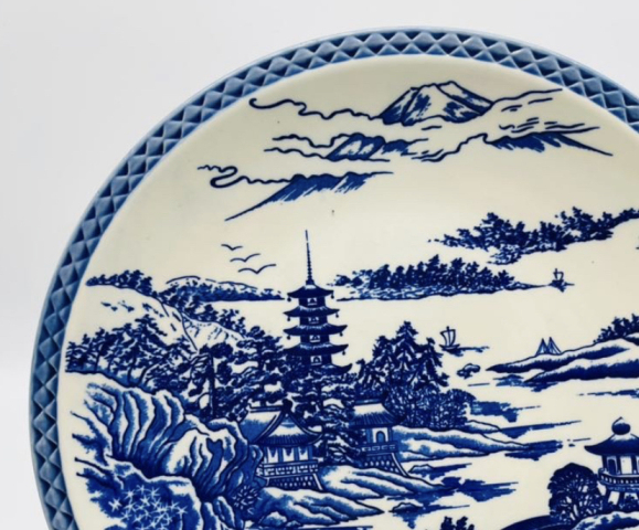 古玩陶瓷山水紋青花盤拍賣,當前價格298元