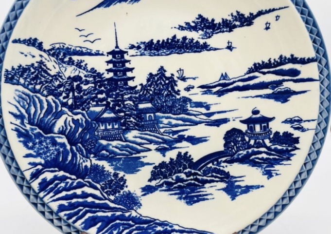 古玩陶瓷山水紋青花盤拍賣,當前價格298元