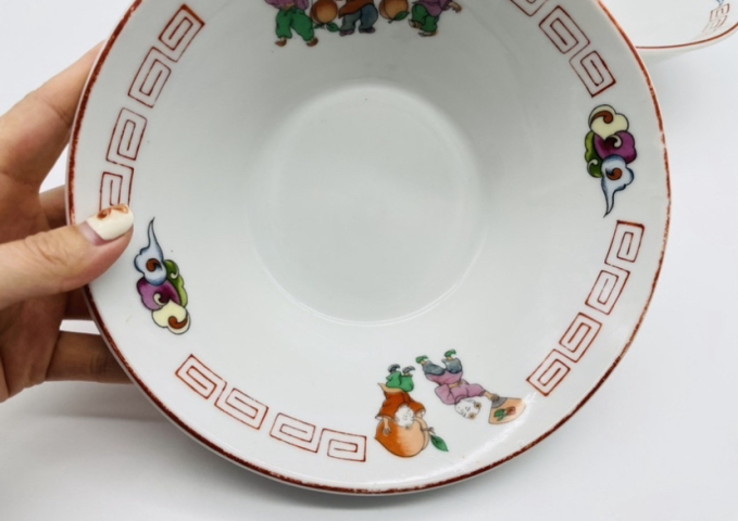 古玩陶瓷嬰戲紋碗拍賣，當(dāng)前價(jià)格320元