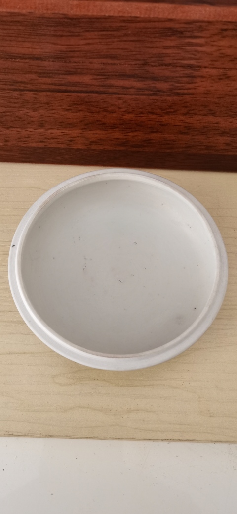 古玩陶瓷花卉紋青花蓋盒拍賣,當前價格2500元