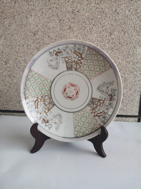 古玩陶瓷花卉紋彩繪盤拍賣,當前價格260元