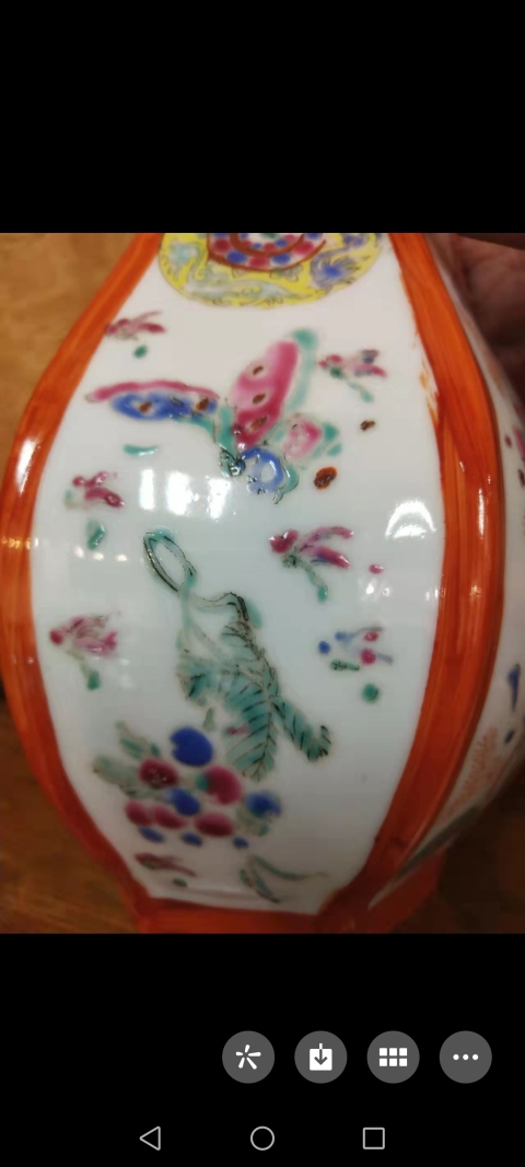 古玩陶瓷粉彩博古圖六方瓶拍賣，當前價格5000元
