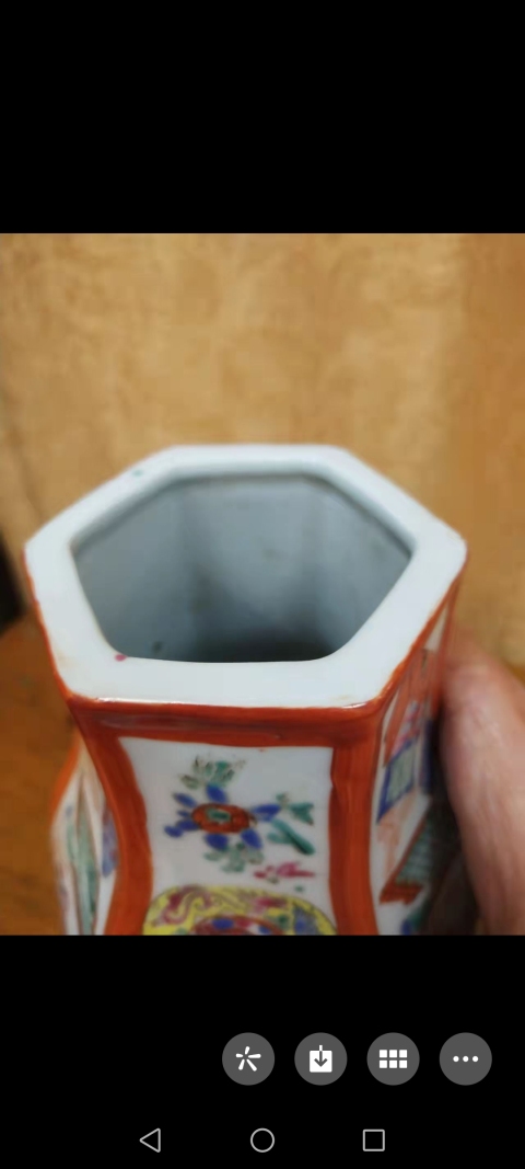 古玩陶瓷粉彩博古圖六方瓶拍賣，當前價格5000元