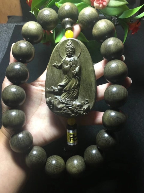 古玩雜項(xiàng)楠木手串觀音菩薩雕件拍賣,當(dāng)前價(jià)格1000元