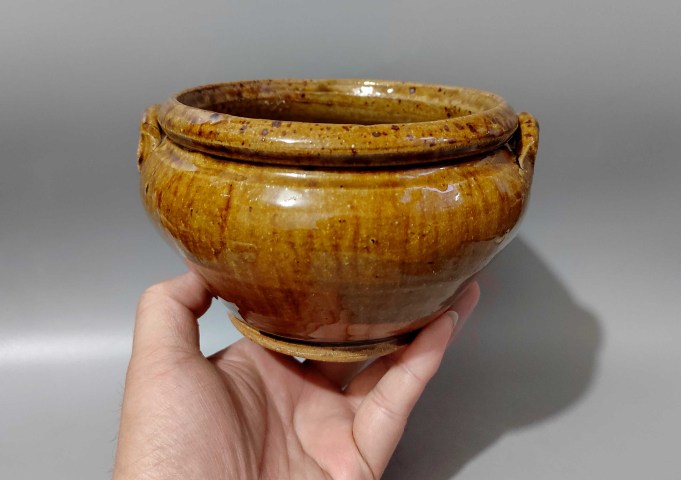 古玩陶瓷磁州窯雙系黃釉爐拍賣(mài),當(dāng)前價(jià)格400元