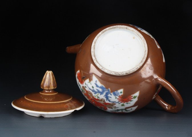 古玩陶瓷5491】清雍正??醬釉地開窗牡丹花卉紋執壺拍賣，當前價格3000元