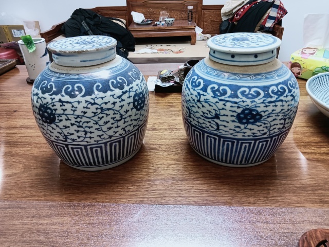 古玩陶瓷帶蓋青花罐一對拍賣，當前價格2000元