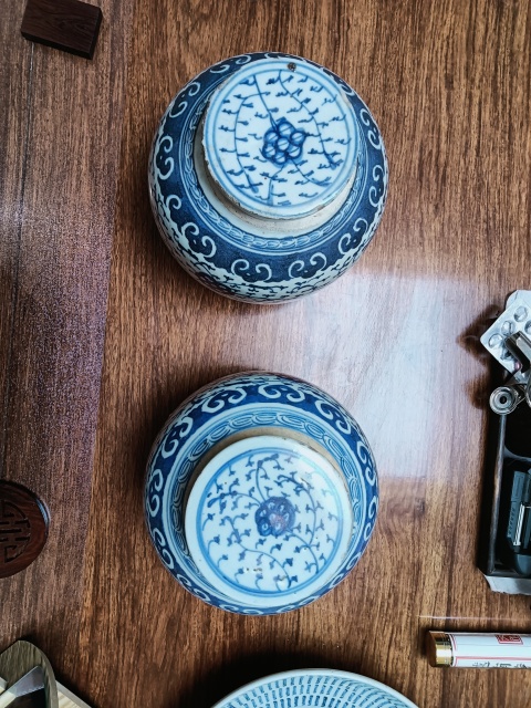 古玩陶瓷帶蓋青花罐一對拍賣，當前價格2000元