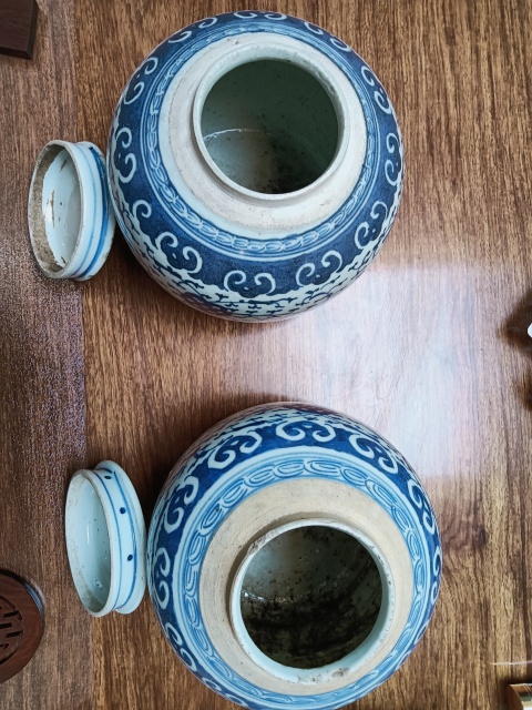 古玩陶瓷帶蓋青花罐一對拍賣，當前價格2000元