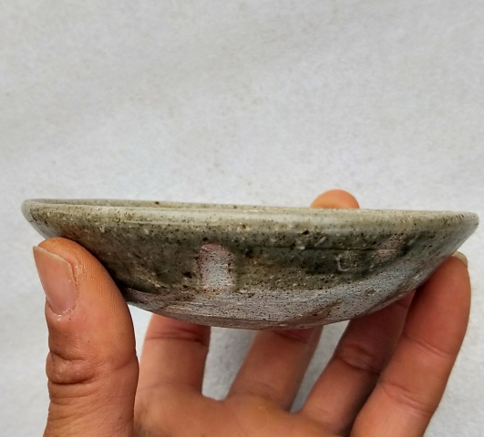 古玩陶瓷五代時期 越窯 臥足青釉盤拍賣，當前價格1元