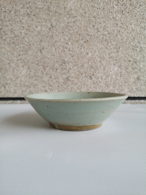 古玩陶瓷龍泉系青瓷碗拍賣，當(dāng)前價格398元