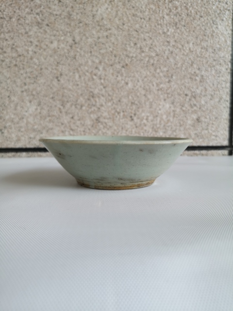 古玩陶瓷龍泉系青瓷碗拍賣，當(dāng)前價格398元