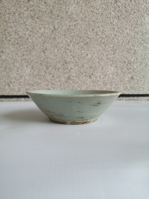 古玩陶瓷龍泉系青瓷碗拍賣，當(dāng)前價格398元