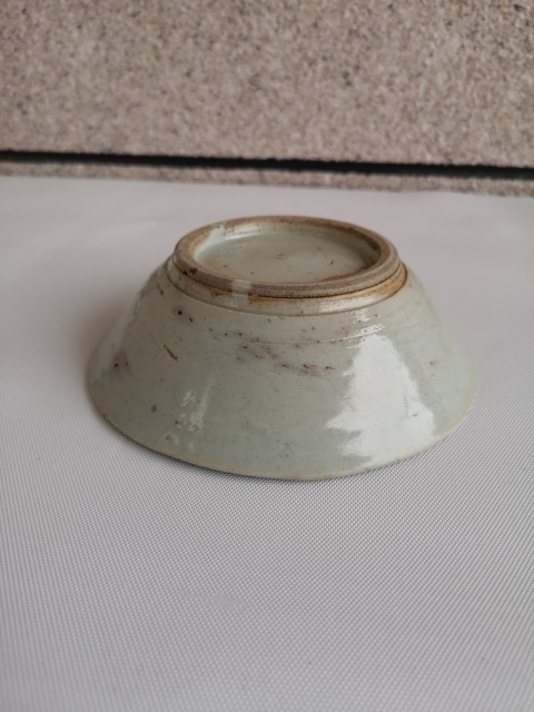 古玩陶瓷龍泉系青瓷碗拍賣，當(dāng)前價格398元