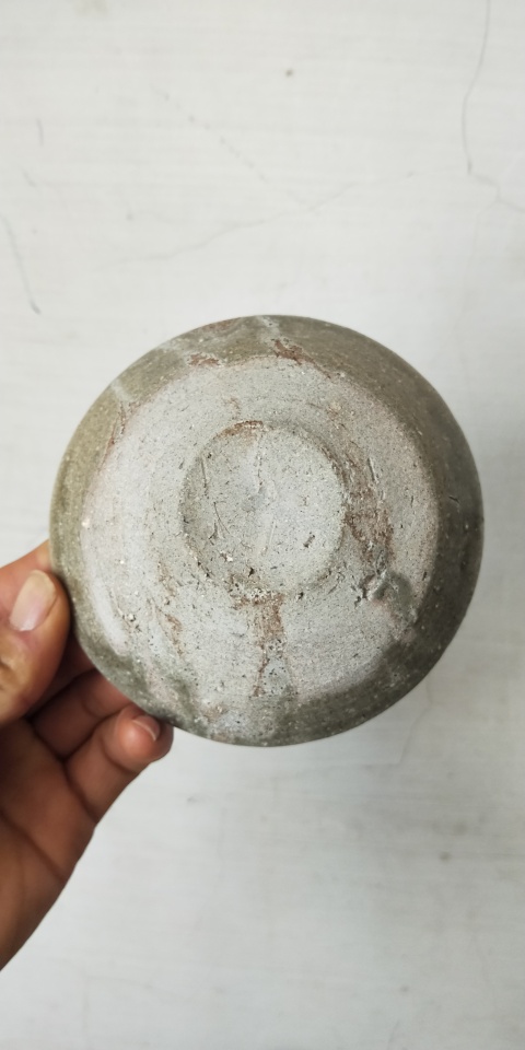 古玩陶瓷北宋越窯臥足青釉盤拍賣,當前價格500元