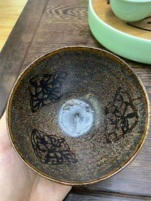 古玩陶瓷吉州窯剪紙貼花盞拍賣,當前價格1元